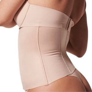 NWT SPANX Suit Your Fancy Waist Cincher Champagne Beige